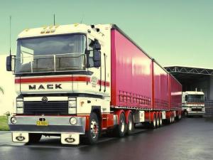 Mack Magnum 1999 года